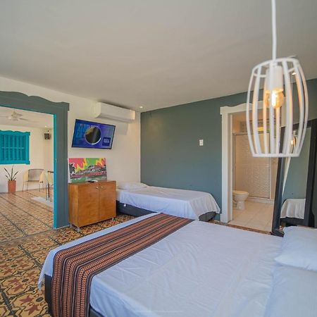 Hostal Barajas House Картахена Экстерьер фото