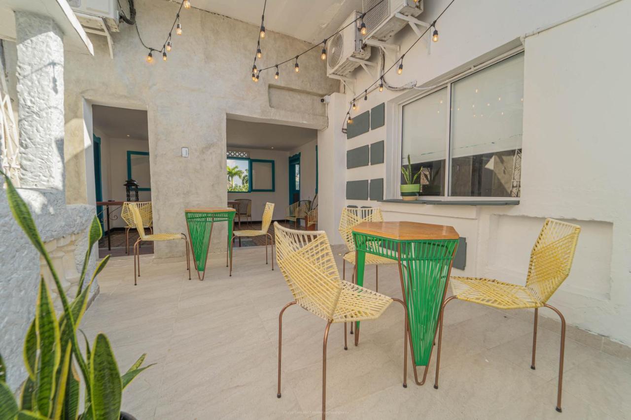 Hostal Barajas House Картахена Экстерьер фото