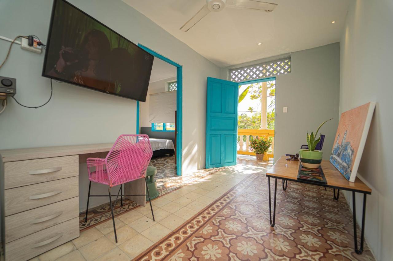 Hostal Barajas House Картахена Экстерьер фото