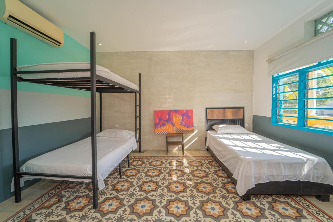 Hostal Barajas House Картахена Экстерьер фото