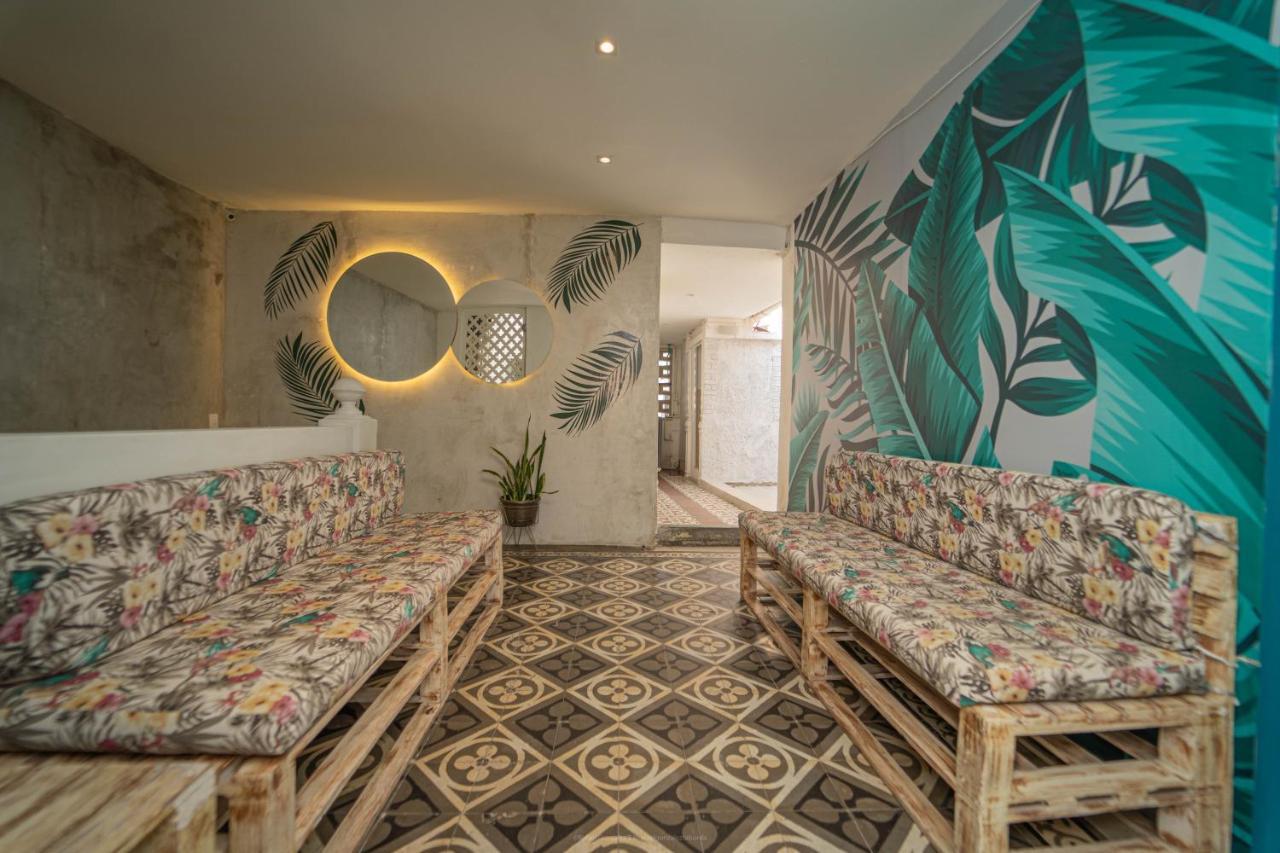 Hostal Barajas House Картахена Экстерьер фото