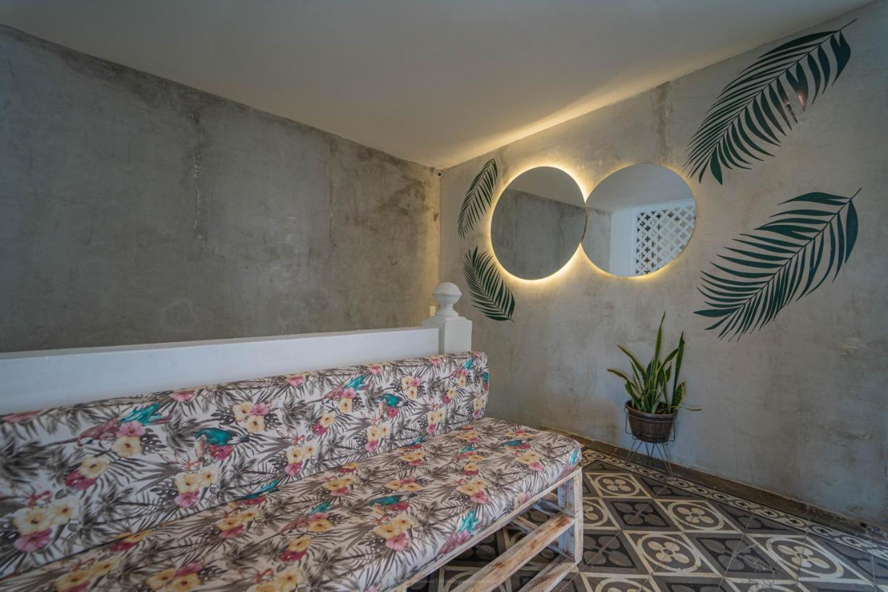 Hostal Barajas House Картахена Экстерьер фото